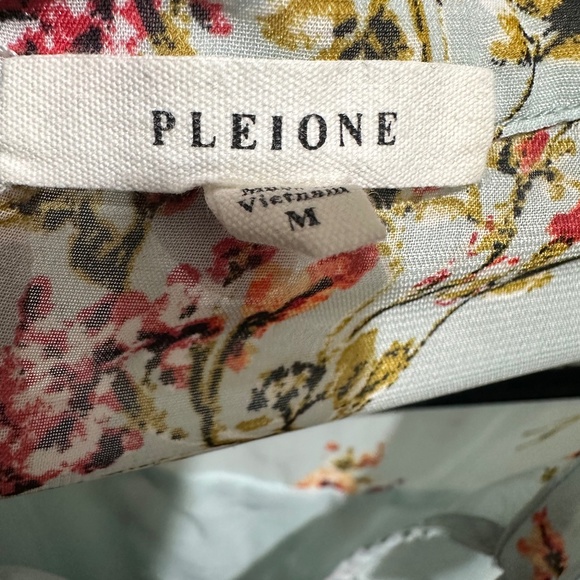 Pleione Long Sleeve Sheer Blouse Women Size M Very good Condition SZ Medium - Picture 3 of 8